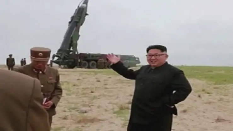 Kim Jong'dan kritik adım