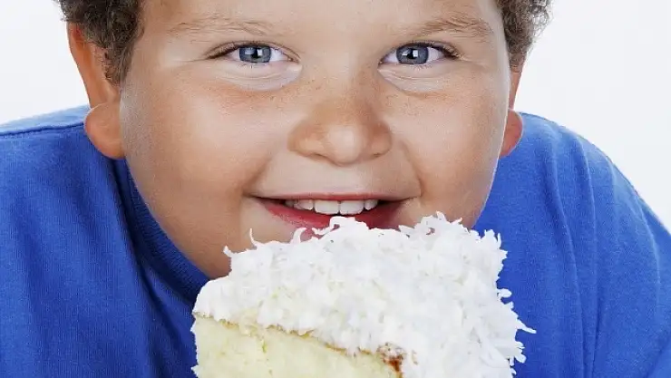 Çocuklarda obez yaygınlaşıyor