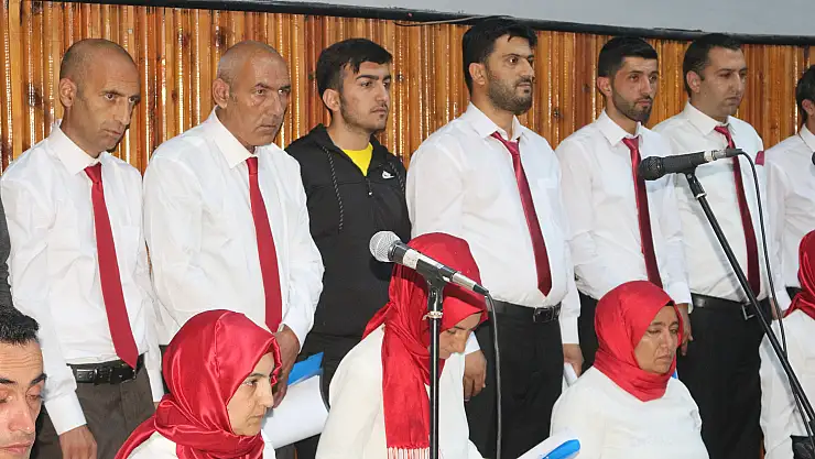 Ağrı'da engelliler sahne aldı