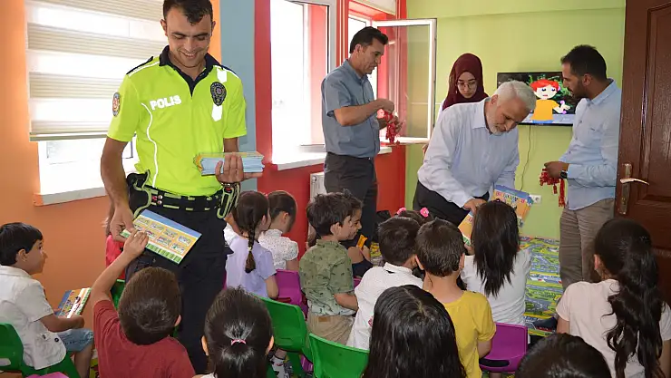 Kur'an Kursu Öğrencilerine Trafik Eğitimi Verildi