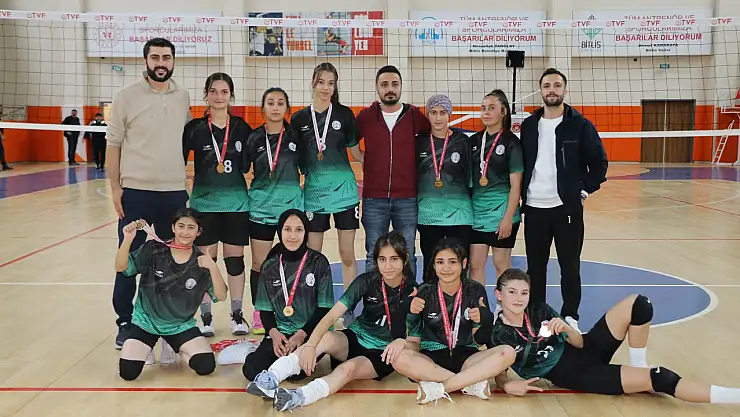 29 Ekim Cumhuriyet Kupası Voleybol Müsabakaları Coşkuyla Tamamlandı
