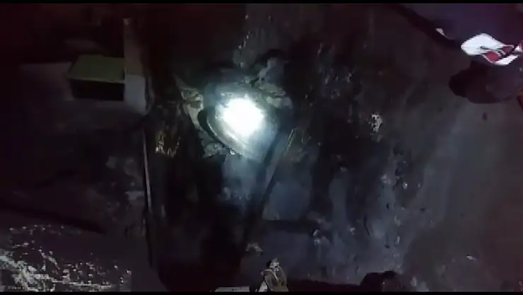 Ağrı'da tır alevlere teslim oldu