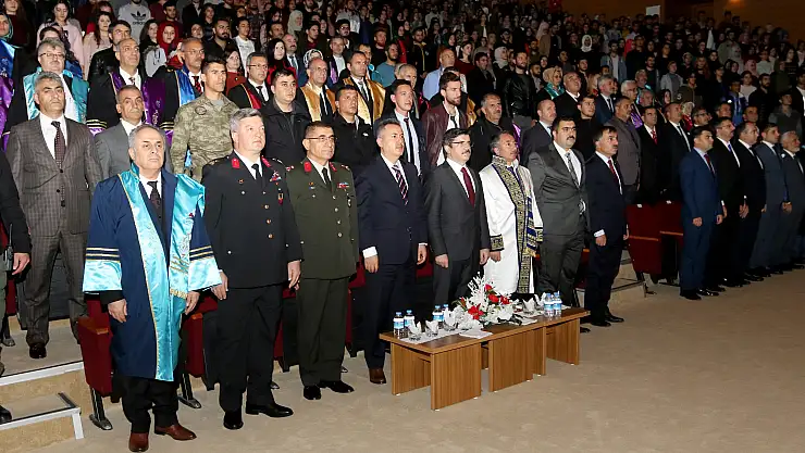 İÇÜ'de Akademik Yılı Açılış Töreni yapıldı