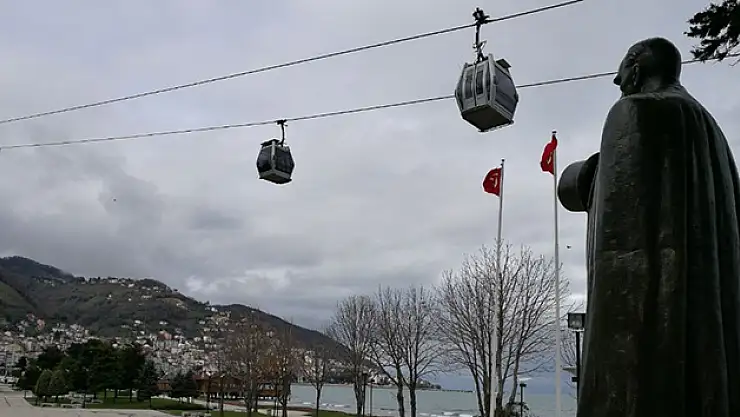 Turistler telefelik ile Ordu'yu geziyor