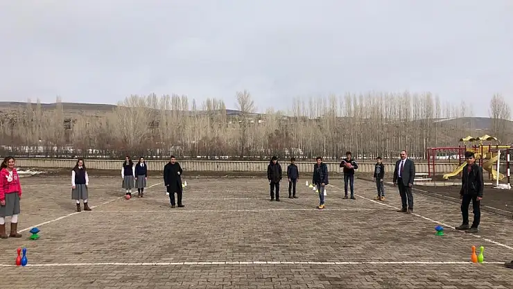 Ağrı'da ki çatışmanın ardından Soğukpınar Köyü'ne destekler sürüyor