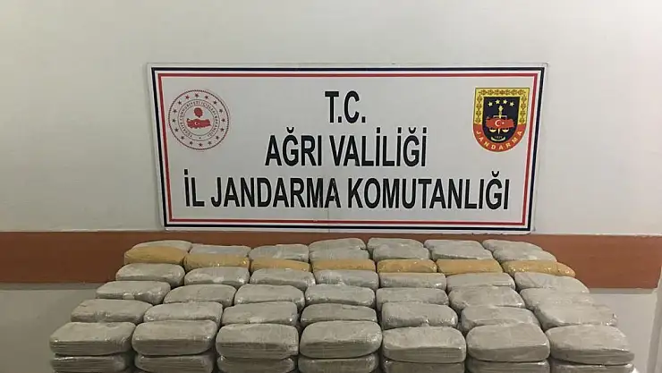 Ağrı'da 74 kilo 400 gram eroin ele geçirildi