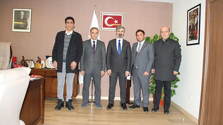 Ağrı Yurt Ay Der Başkanı Çirik, Çocuk Hizmetleri Genel Müdürü Güven'i ziyaret etti
