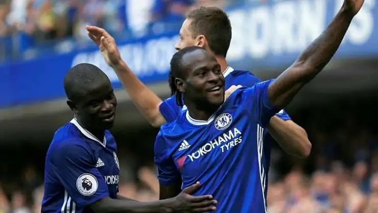 Victor Moses Fener yolunda