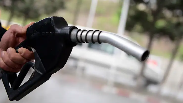 Benzine indirim geliyor