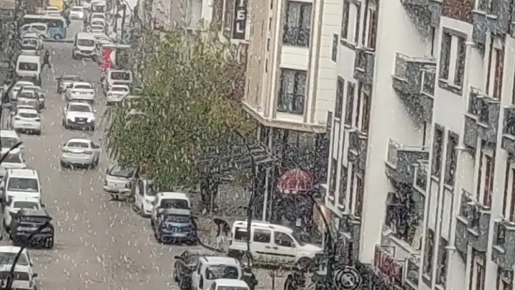 5 Soru 5 Cevap Konferansı Edremit'te Gençlerle B buluştu