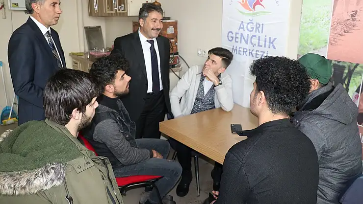 Ağrı GSİM Cihan Demir, Gençlik Merkezini Ziyaret Etti