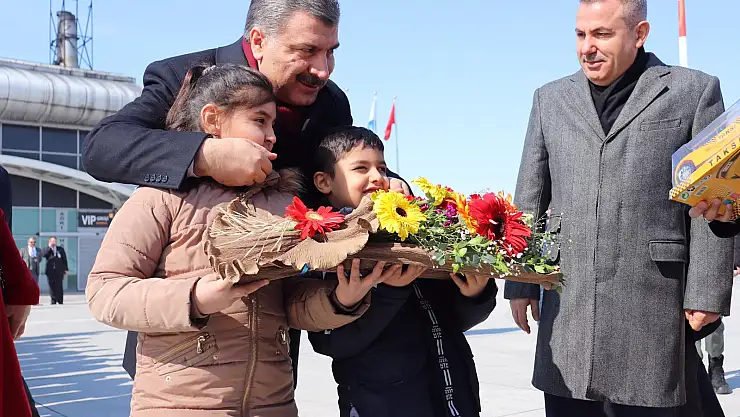 Sağlık Bakanı Fahrettin Koca Ağrı'da