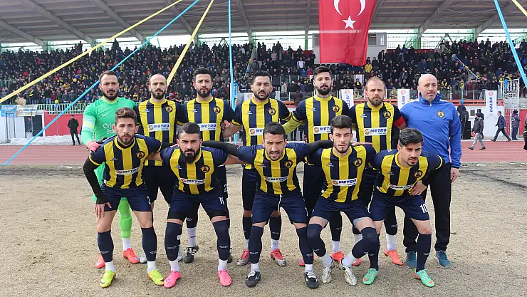 Ağrı 1970 Spor namağlup şampiyonluğa yürüyor
