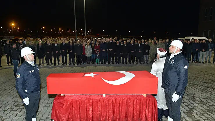 Şehit gümrük memurunun naaşı memleketi Mersin'e gönderildi