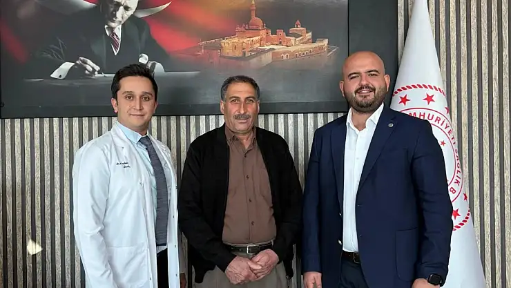 53 yaşındaki hastaya yapılan ameliyat Ağrı'da bir ilke imza attı