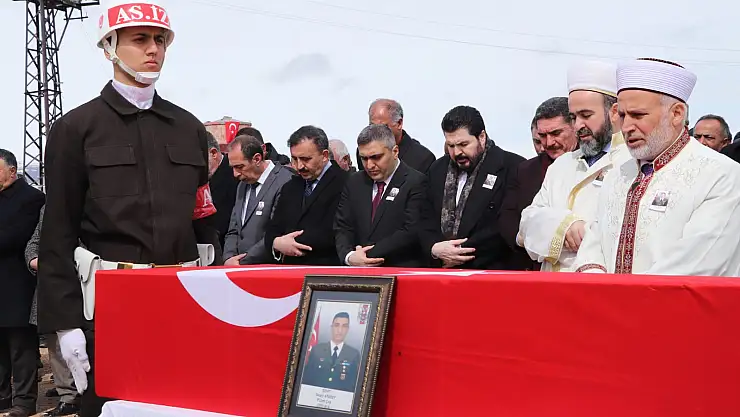 İdlib Şehidi Atabey, son yolculuğuna uğurlandı