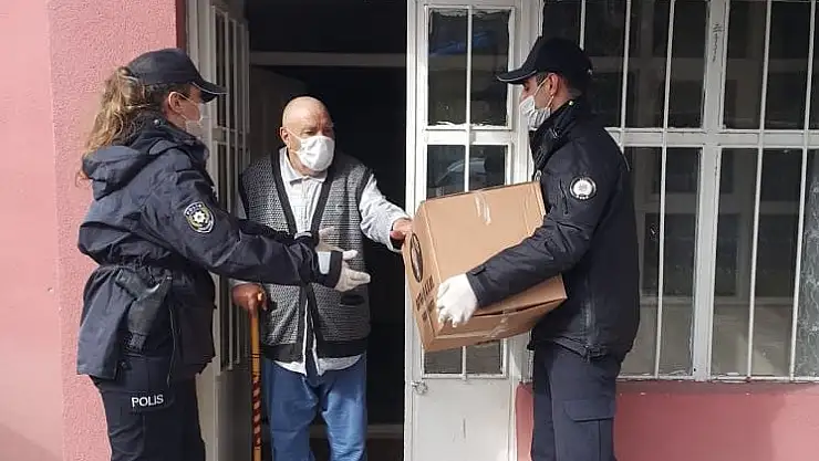 Ağrı'da polis vefa görevinde