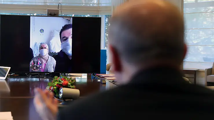 Cumhurbaşkanı Erdoğan kızları kaçırılan Ağrılı aileyle görüştü