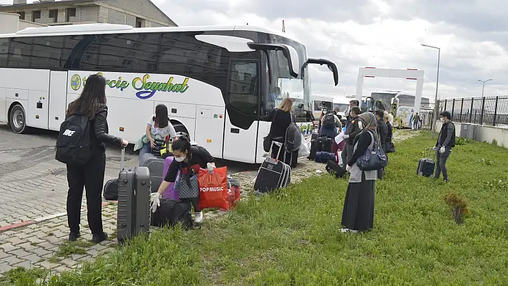 Ağrı'da karantinada olan 184 vatandaş memleketlerine uğurlandı
