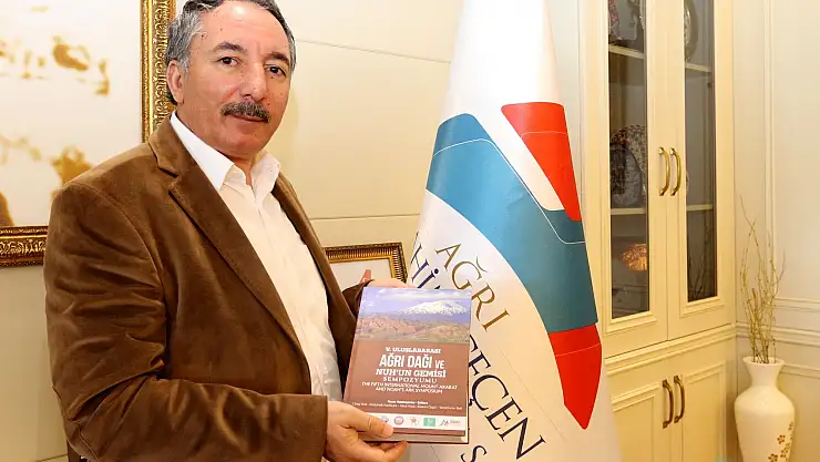 Ağrı Dağı ve Nuh'un Gemisi Sempozyumu'nun basılı kitabı çıktı