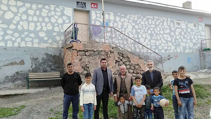 Doğubayazıt'ta şiddetli rüzgâr nedeniyle zarar gören okullarda hasar tespit çalışması yapıldı