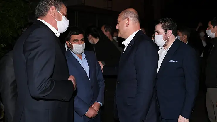Bakan Soylu ve Başkan Sayan'dan Ağrılı Barış Çakan'ın ailesine taziye ziyareti