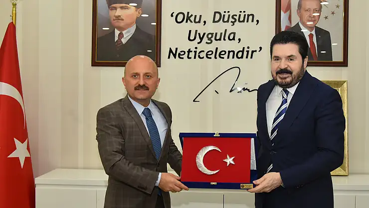 Vali Varol'dan, Ağrı Belediyesi'ne Ziyaret