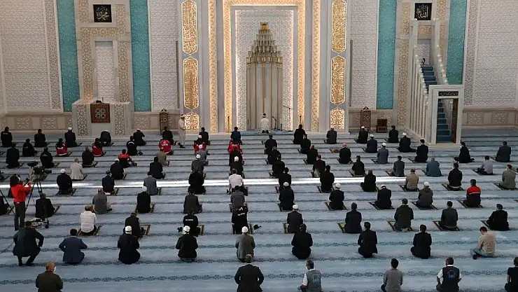Ağrı'da Bayram Namazı saat kaçta?