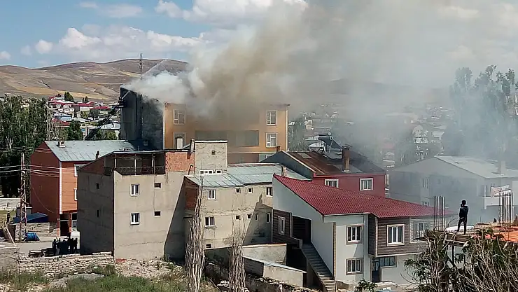 Ağrı'nın Diyadin ilçesinde korkutan yangın