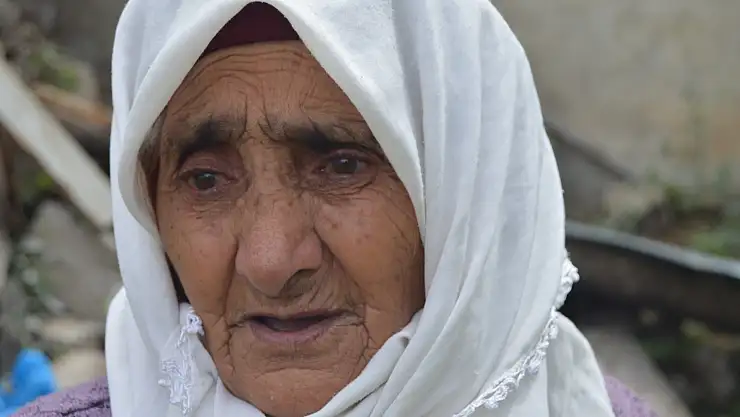 82 Yaşındaki Cemile Uçar'ın Yaşam Mücadelesi