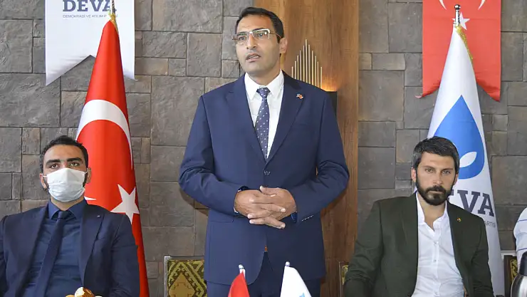 DEVA Partisi Ağrı basınıyla bir araya geldi