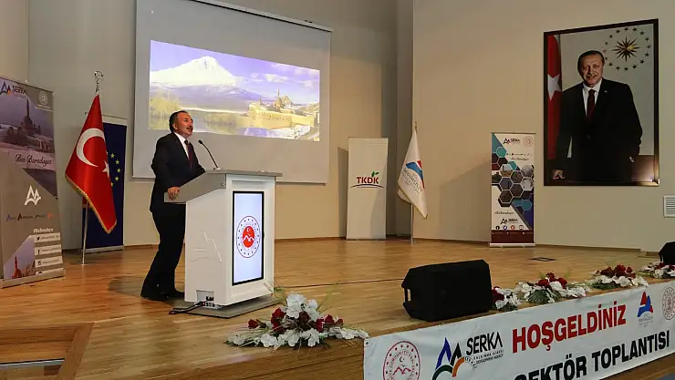 AİÇÜ Rektörü Prof. Dr. Karabulut Ağrı Turizm Sektör Toplantısına Katıldı