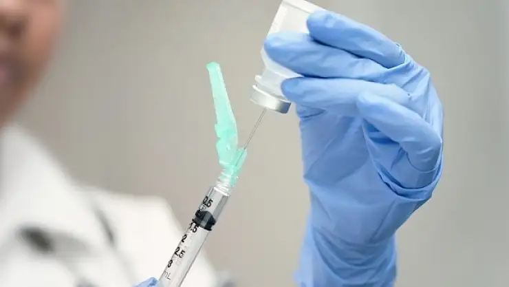 Rus aşısının sonuçları umutlandırdı, Aşı Tuttu!