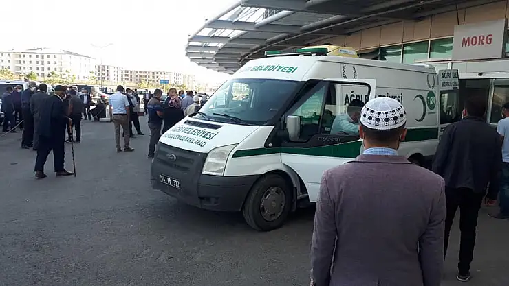 Kurallara Uy Ağrı, Ölüyoruz!