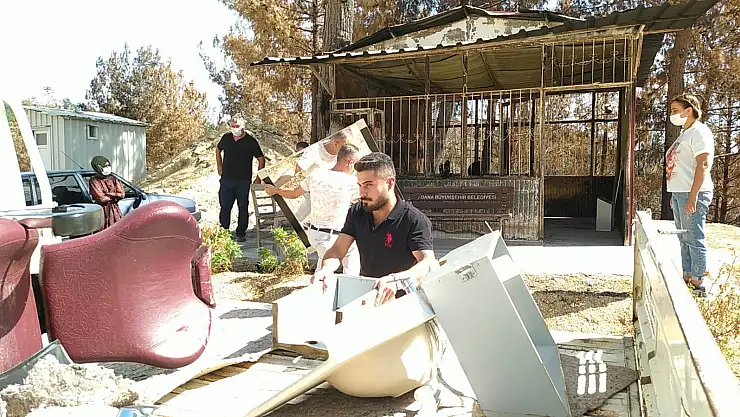 İnsanlık ölmemiş dedirten hareket!