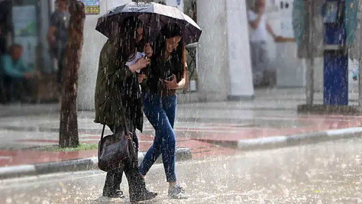 Meteoroloji'den Ağrı için sağanak yağış uyarısı