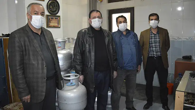 Ağrı'da kaçak tüp dolumu yapan akaryakıt istasyonları tehlike saçıyor