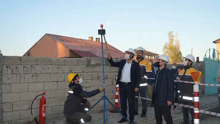 Ağrı'da 100'üncü yıl mahallesine doğalgaz verildi