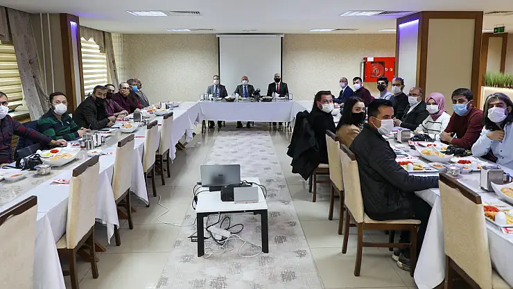 Vali Varol, basın mensuplarıyla bir araya geldi