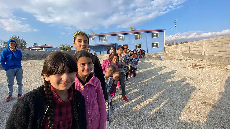 Bursa'dan Ağrı'ya doğum günü pastası gönderdiler!