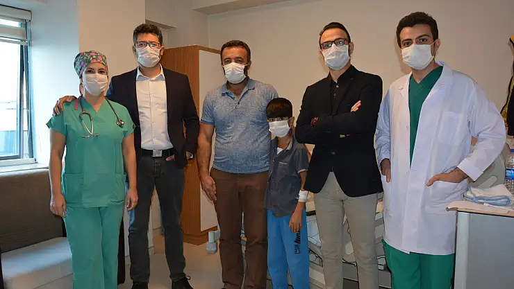 Ağrılı aile İzmir'de şifa buldu