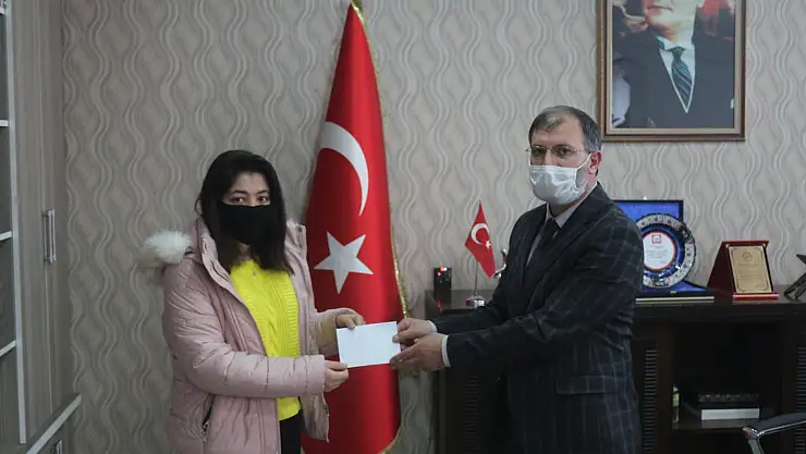 'Göç ve Aile' temalı resim yarışmasında, dereceye giren katılımcılar ödüllendirildi