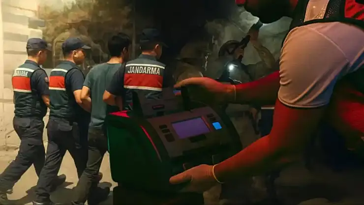 Adana, Aksaray, Ankara, Burdur, Çankırı dahil 14 ilde Deaş Operasyonu