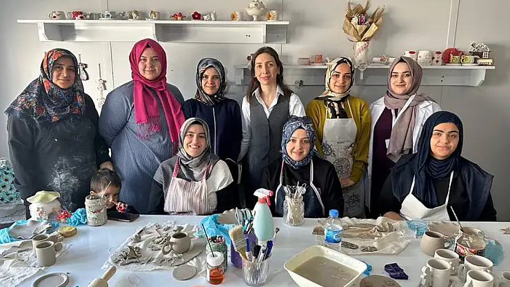 Adem'de Kursiyer Kadınlara Moral Ziyareti