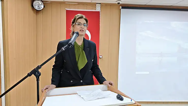Adilcevaz'da Ceviz Yetiştiriciliği ve İnovasyonu Paneli Gerçekleştirildi