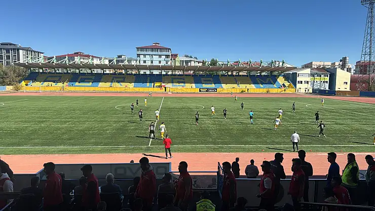 Ağrı 1970 Spor evinde berabere kaldı
