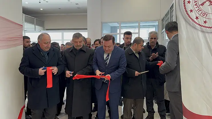 Ağrı'da 14. Ulusal Fotoğraf Yarışması Sergisi açıldı