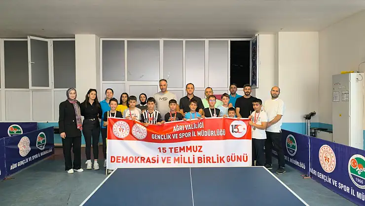 Ağrı'da 15 Temmuz anısına masa tenisi turnuvası düzenlendi