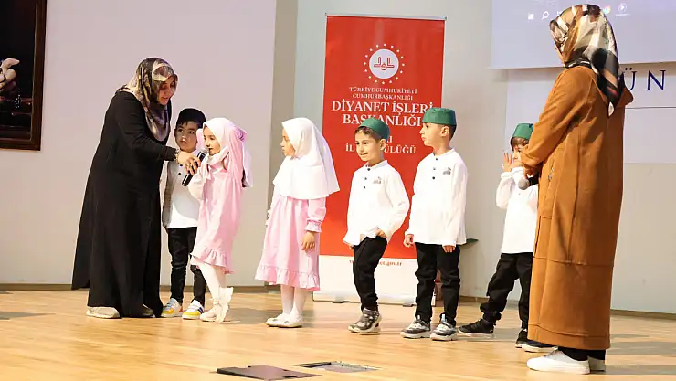 Ağrı'da  4-6 yaş kur'an kursu öğrencilerinin büyük günü