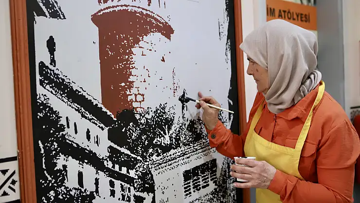 Ağrı'da 62 yaşındaki kadının resim azmi ilham veriyor